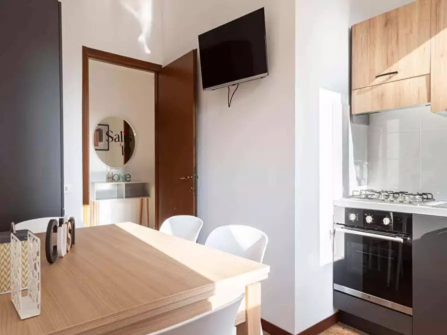 Immagine 12 di Camera in affitto  in Via Ulisse Salis10 a Milano