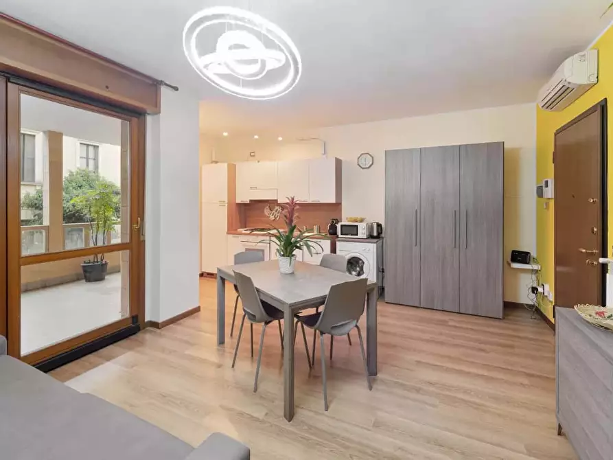 Immagine 4 di Appartamento in affitto  in Via Lorenzo Bartolini47 a Milano