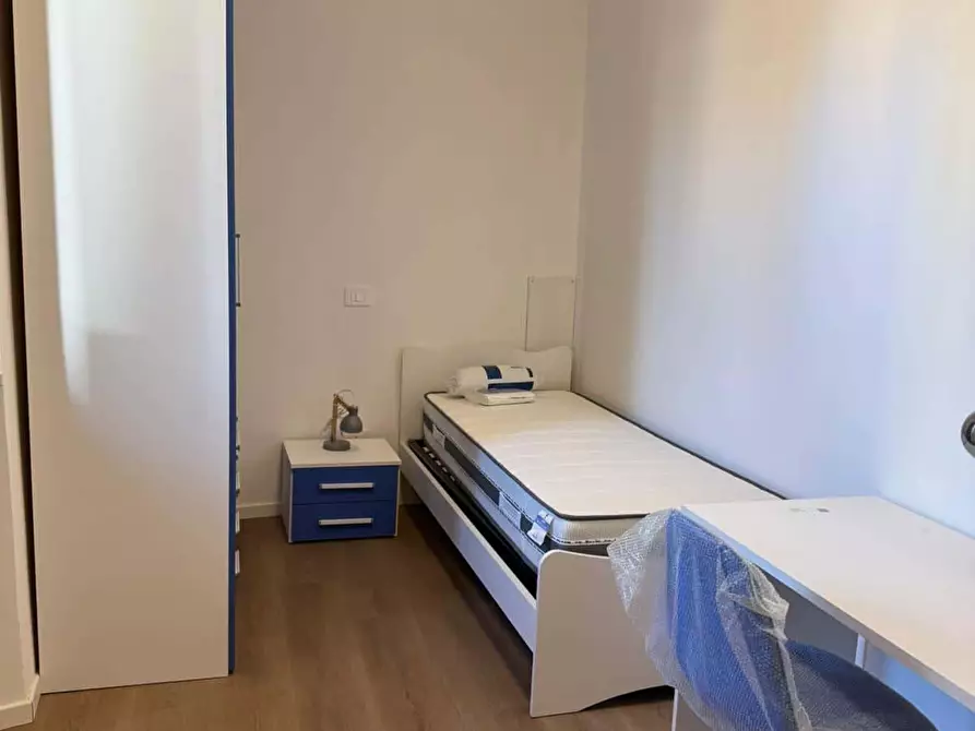 Immagine 15 di Camera in affitto  in Via Comune Antico9A a Milano