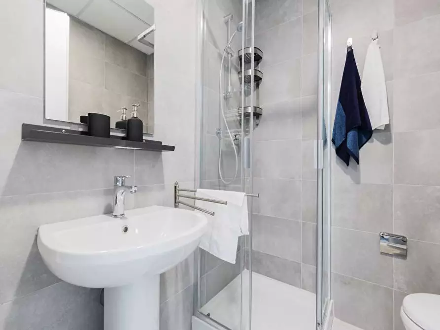 Immagine 5 di Camera in affitto  in Viale Bligny28 a Milano