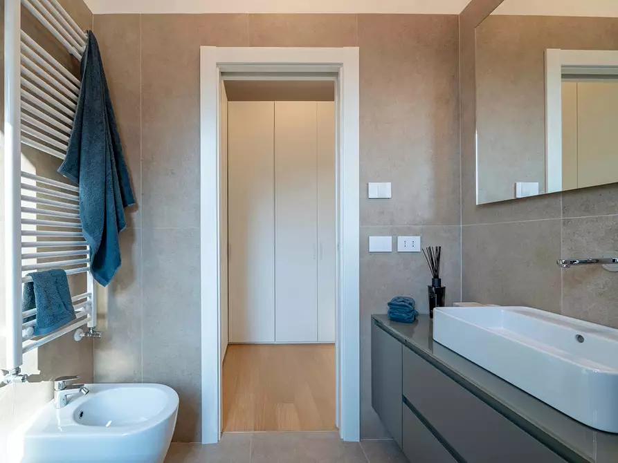 Immagine 30 di Appartamento in affitto  in Via Errico Petrella4 a Milano