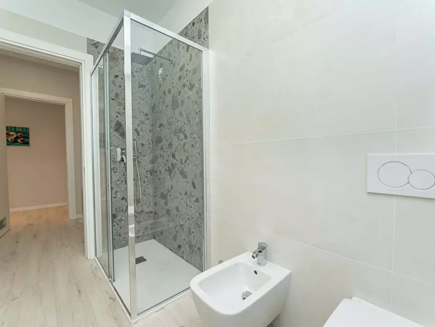 Immagine 20 di Appartamento in affitto  in Via Alfredo Comandini4 a Milano