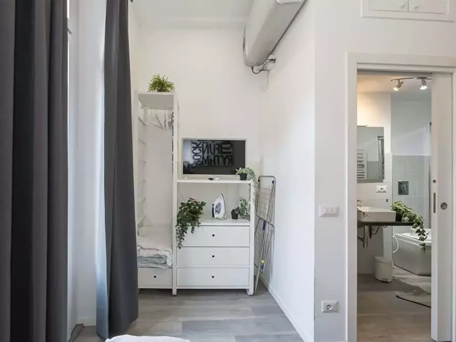 Immagine 12 di Appartamento in affitto  in Via Lomellina14a a Milano