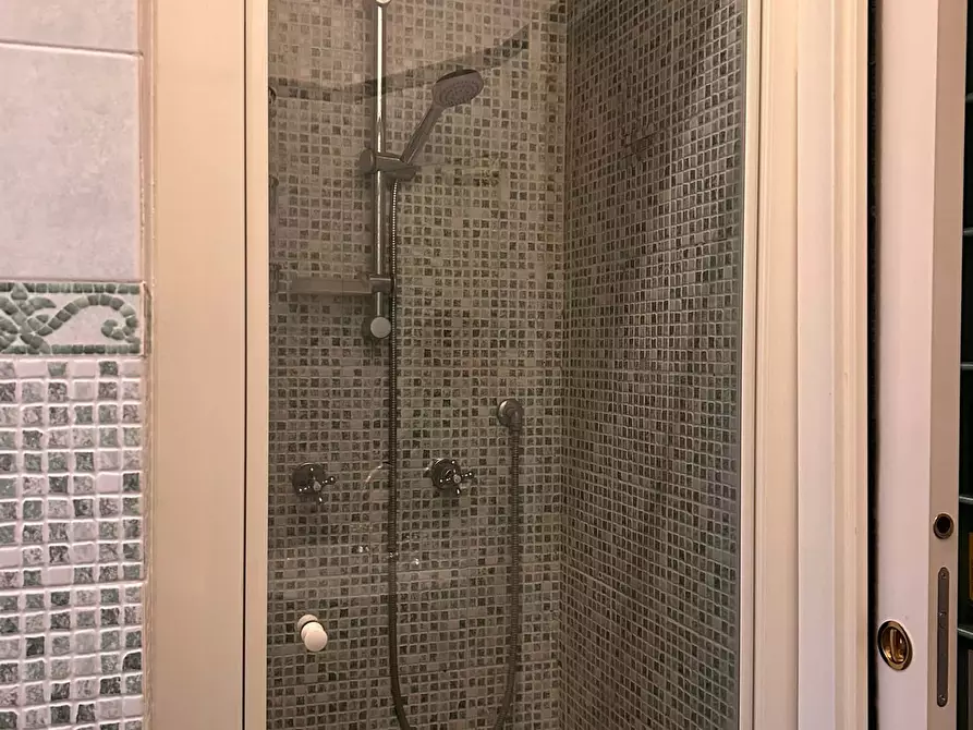 Immagine 9 di Camera in affitto  in Viale delle Medaglie d'Oro163 a Roma