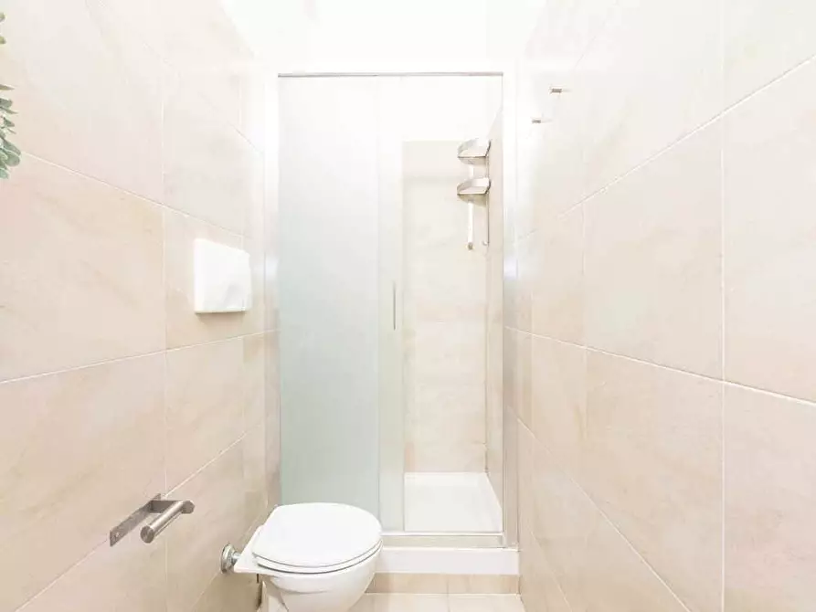 Immagine 36 di Camera in affitto  in Via Comelico8 a Milano