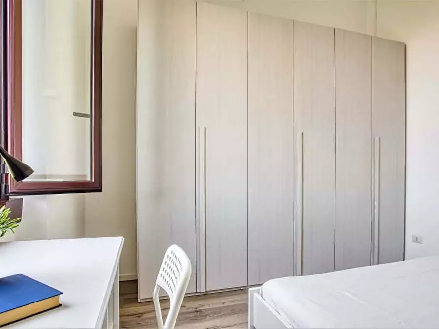 Immagine 4 di Camera in affitto  in Via Giovanni Pezzotti44 a Milano