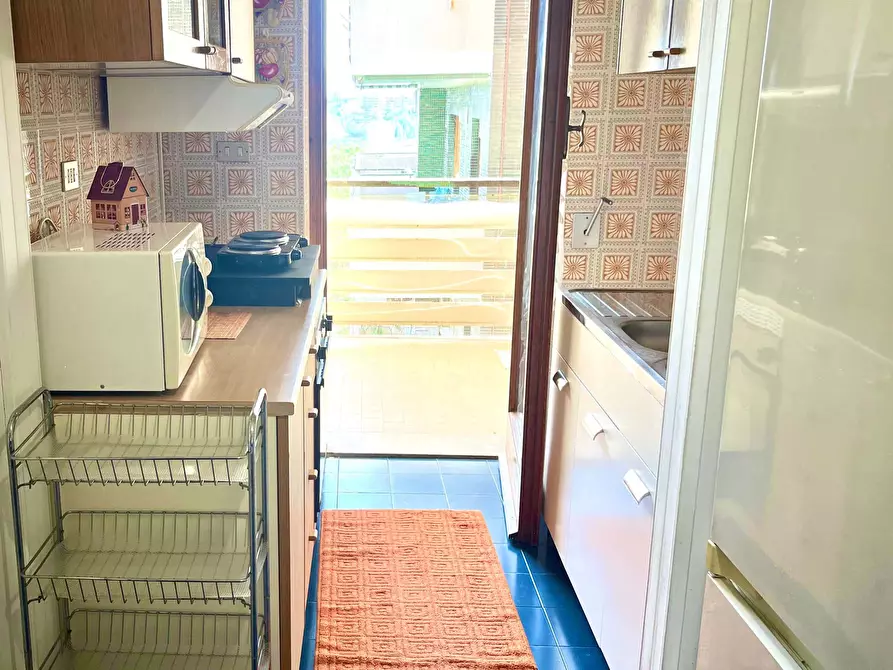 Immagine 5 di Appartamento in affitto  in Via Simone Martini125 a Roma