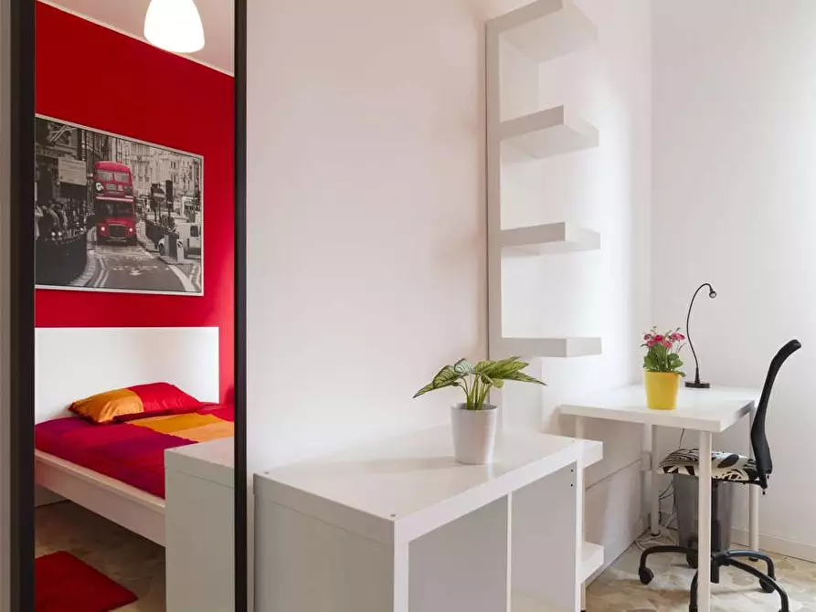 Immagine 4 di Camera in affitto  in Via Salvatore Barzilai15 a Milano