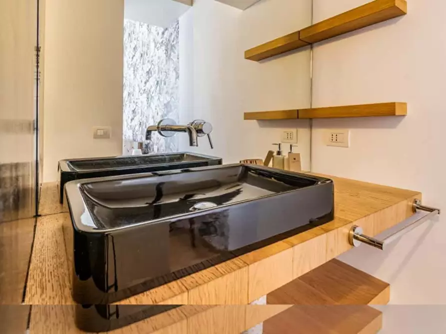 Immagine 17 di Appartamento in affitto  in Via Lecco10 a Milano