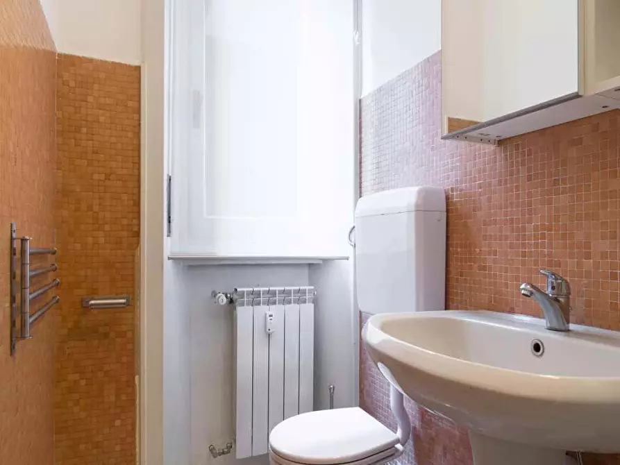 Immagine 16 di Camera in affitto  in Bastioni di Porta Volta13 a Milano