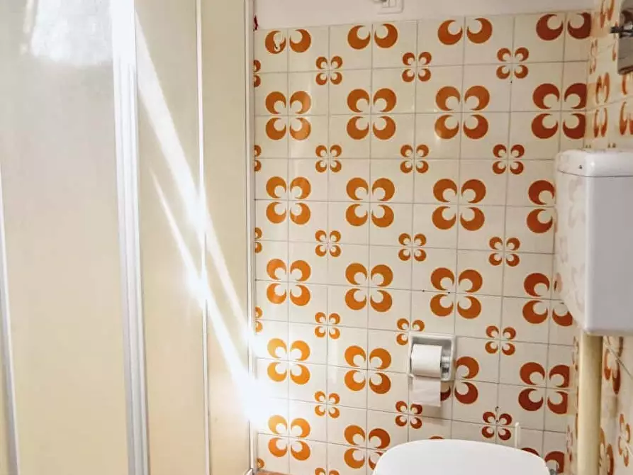 Immagine 10 di Camera in affitto  in Vicolo Mustacchi8 a Verona