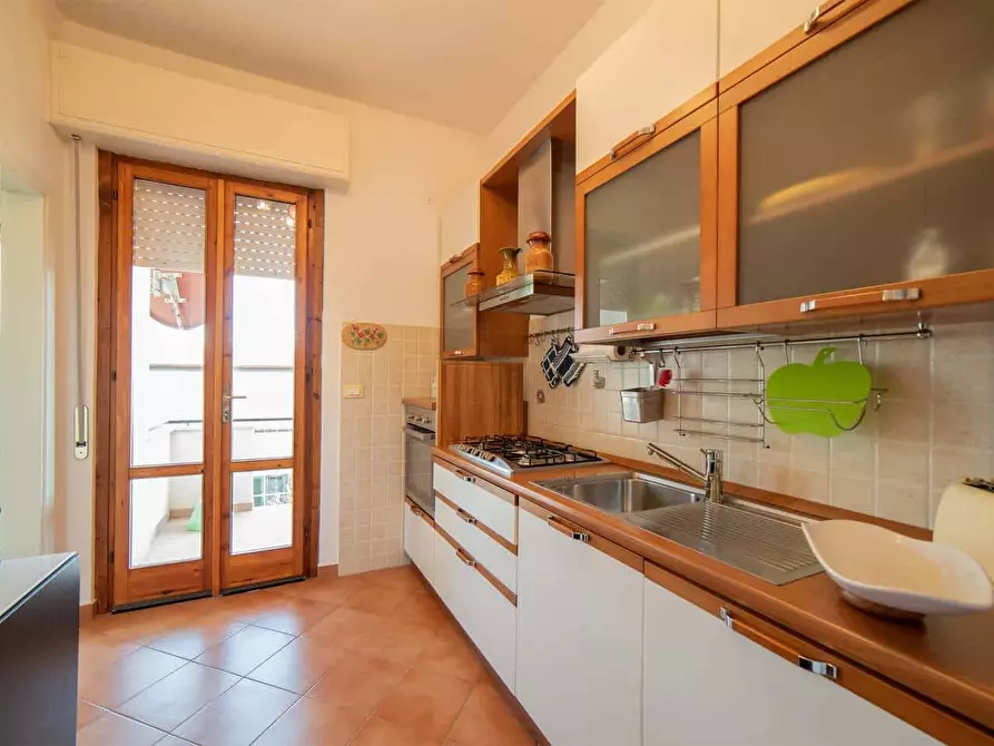 Immagine 11 di Appartamento in affitto  in Via XXV Luglio22 a Camaiore
