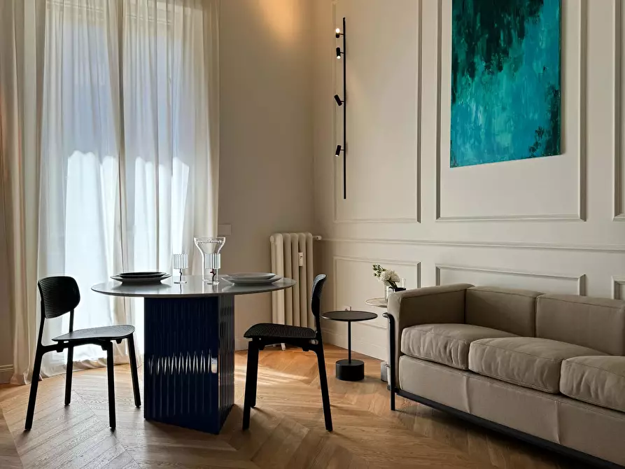 Immagine 1 di Appartamento in affitto  in Via Mac Mahon46 a Milano