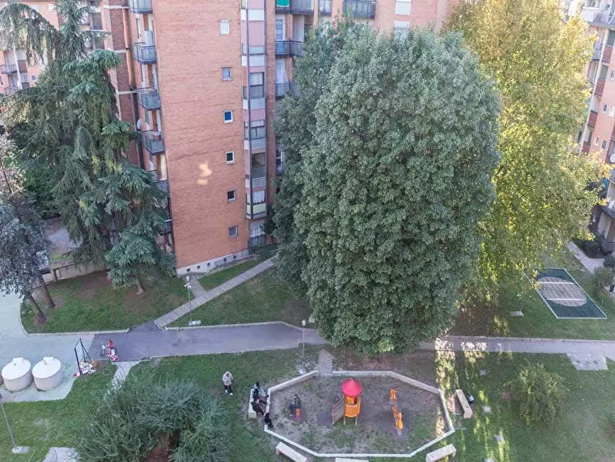 Immagine 21 di Camera in affitto  in Via delle Acacie5 a Buccinasco