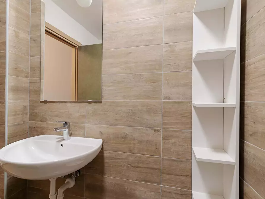 Immagine 11 di Camera in affitto  in Via Ernesto Breda152 a Milano