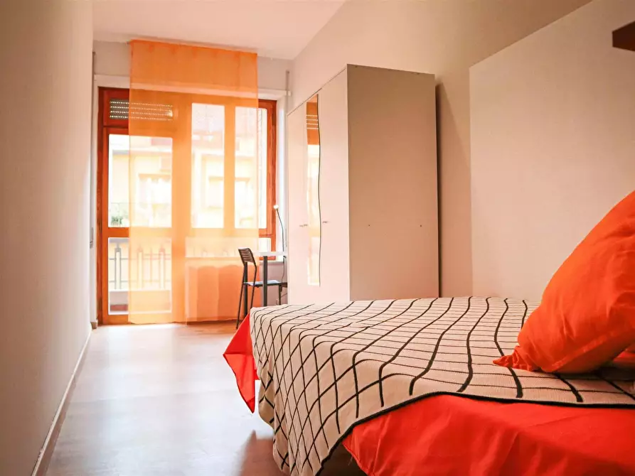 Immagine 6 di Camera in affitto  in Via Tigellio24 a Cagliari