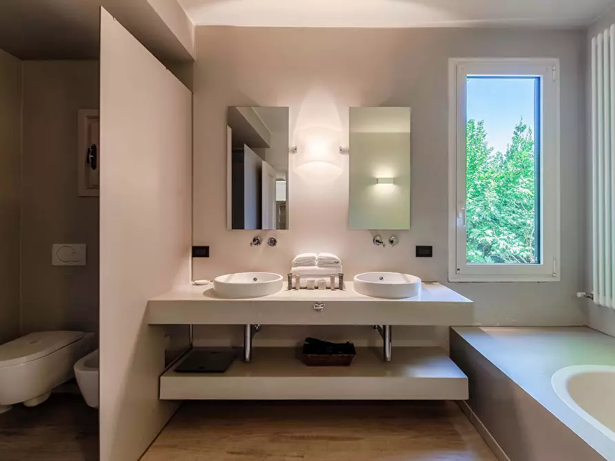 Immagine 29 di Appartamento in affitto  in Via Belvedere10 a Bizzarone