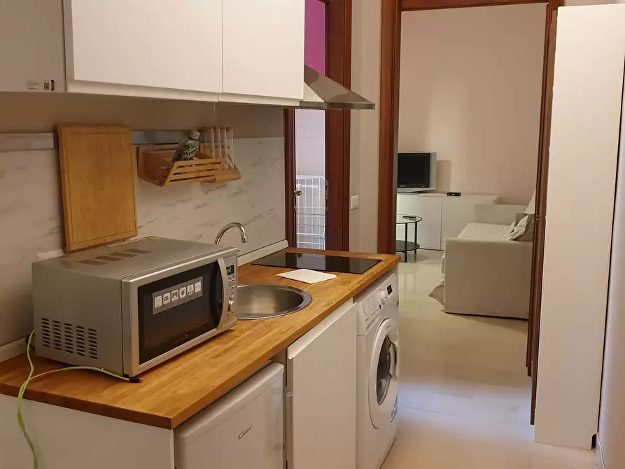 Immagine 12 di Appartamento in affitto  in Via dei Piatti8 a Milano