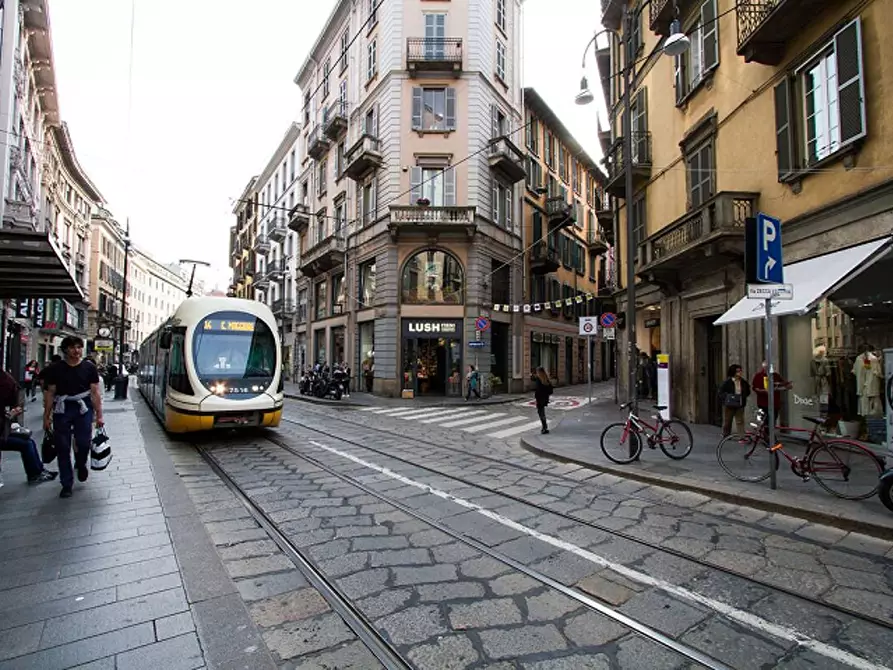 Immagine 18 di Appartamento in affitto  in Via Olmetto3 a Milano