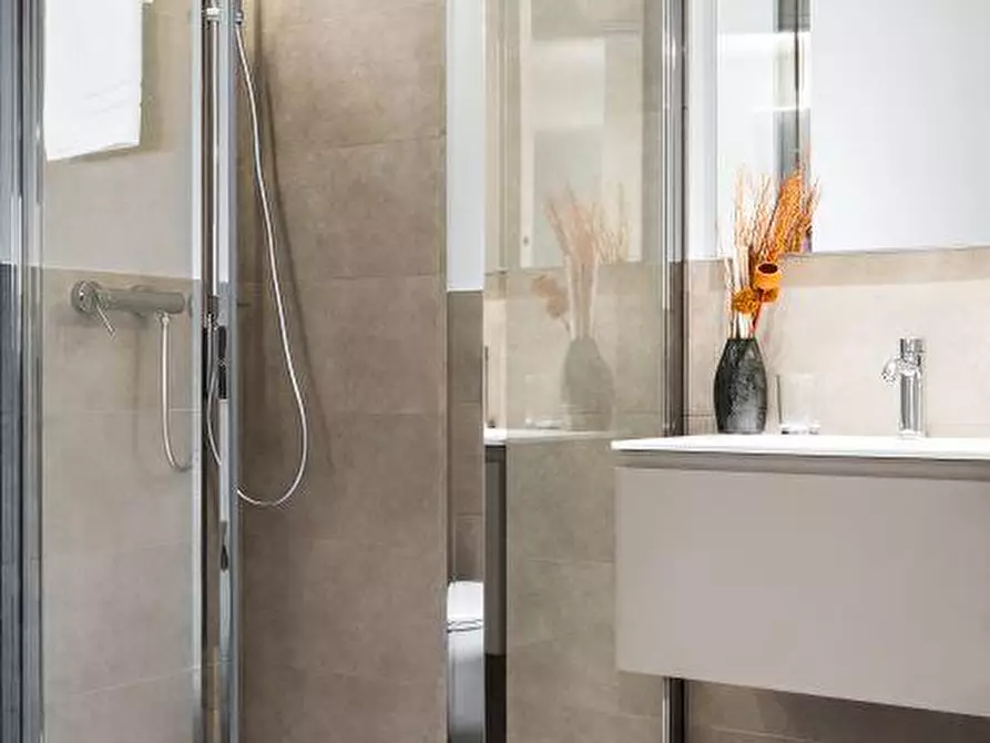 Immagine 6 di Appartamento in affitto  in Viale Corsica99 a Milano