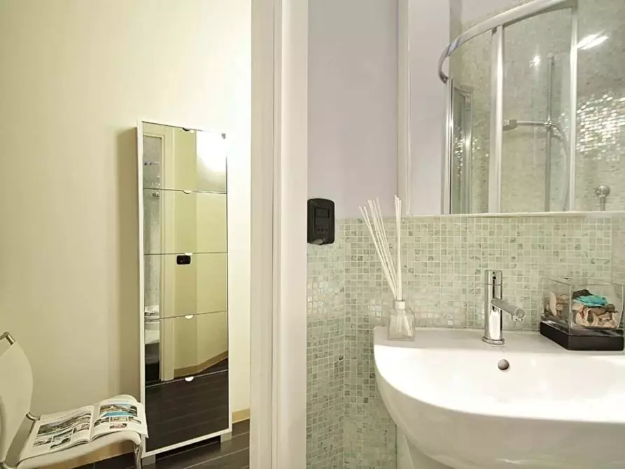 Immagine 10 di Appartamento in affitto  in Vicolo dei Malespini1 a Firenze