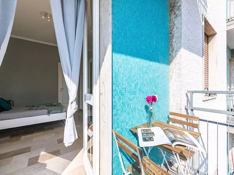 Immagine 5 di Camera in affitto  in Via Arcivescovo Romilli4 a Milano