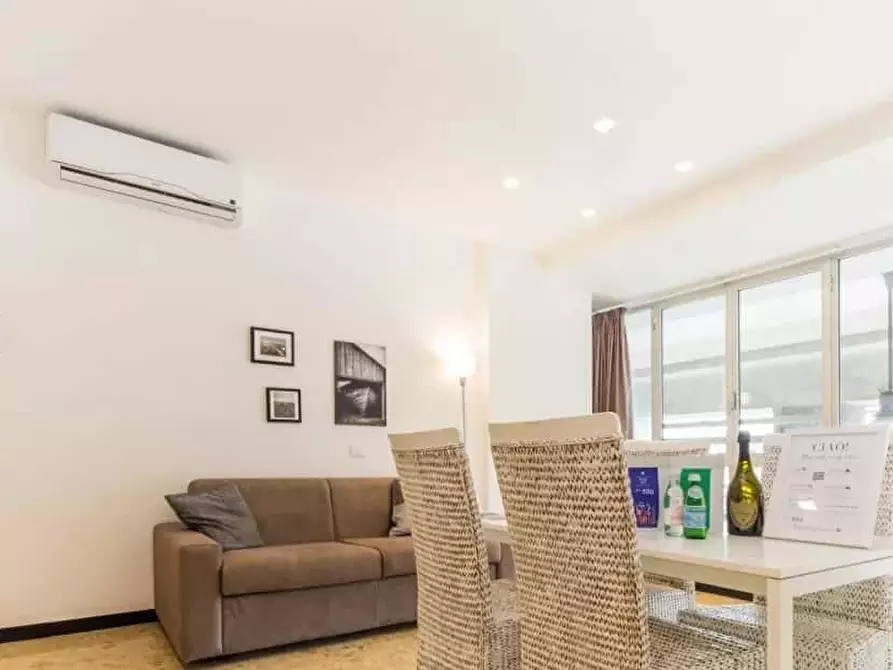 Immagine 1 di Appartamento in affitto  in Via di Sottoripa1A a Genova