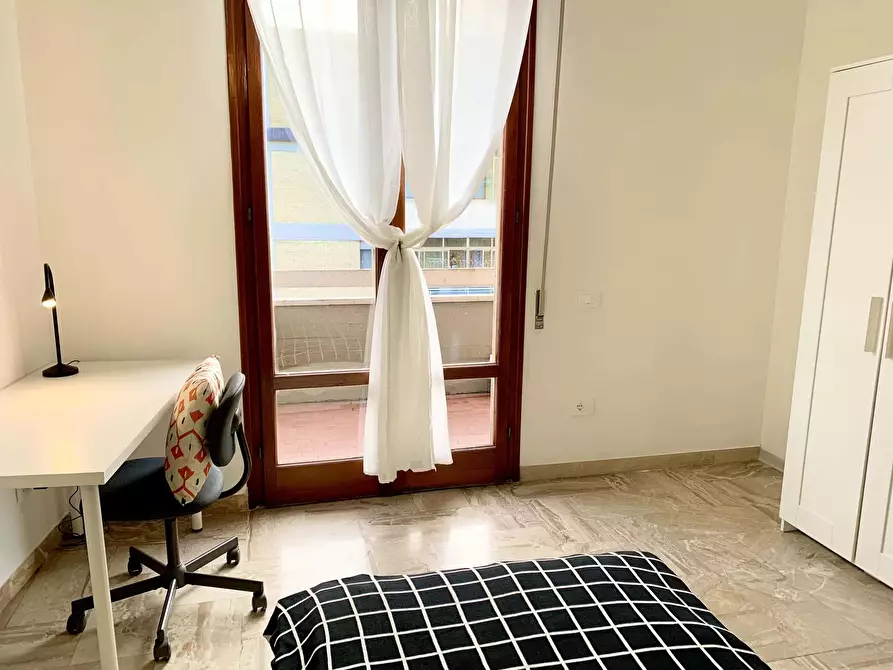 Immagine 8 di Camera in affitto  in Viale Francesco Redi45 a Firenze