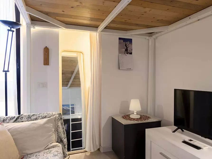 Immagine 7 di Appartamento in affitto  in Via Accademia55 a Milano