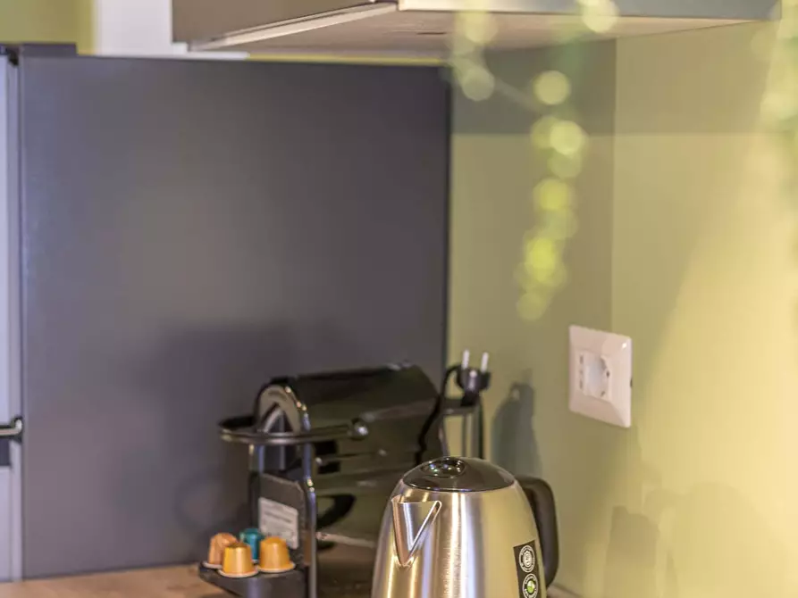 Immagine 9 di Appartamento in affitto  in Via della Madonna dei Monti15 a Roma