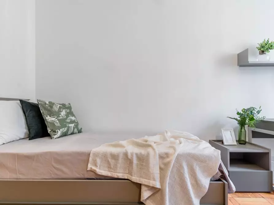 Immagine 3 di Camera in affitto  in Via Renato Fucini14 a Milano