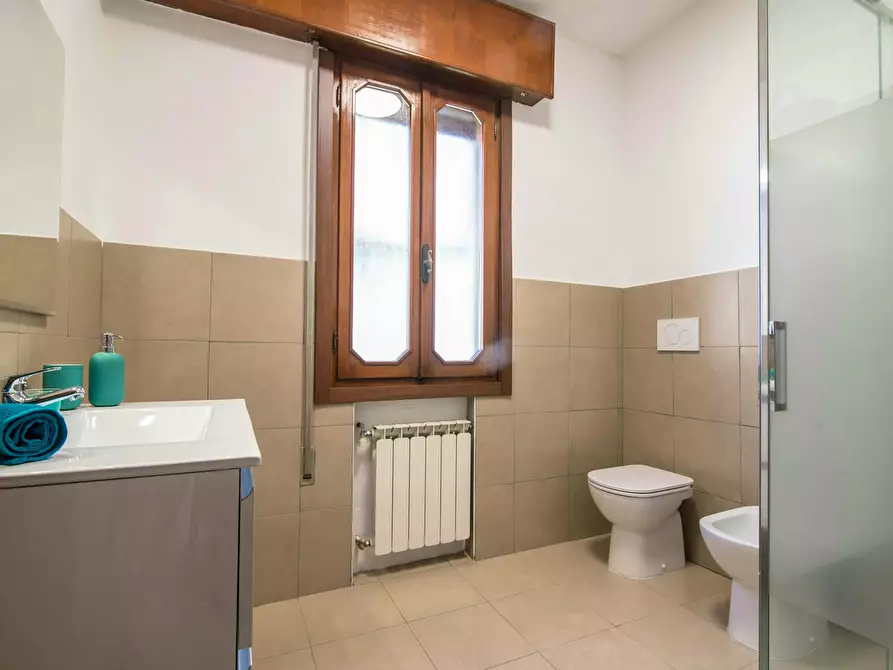 Immagine 8 di Camera in affitto  in Via Silvio Trentin a Venezia