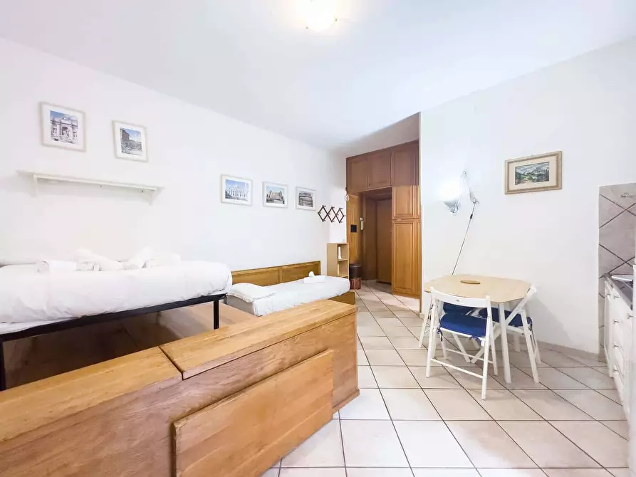 Immagine 9 di Appartamento in affitto  in Via Modica2 a Roma