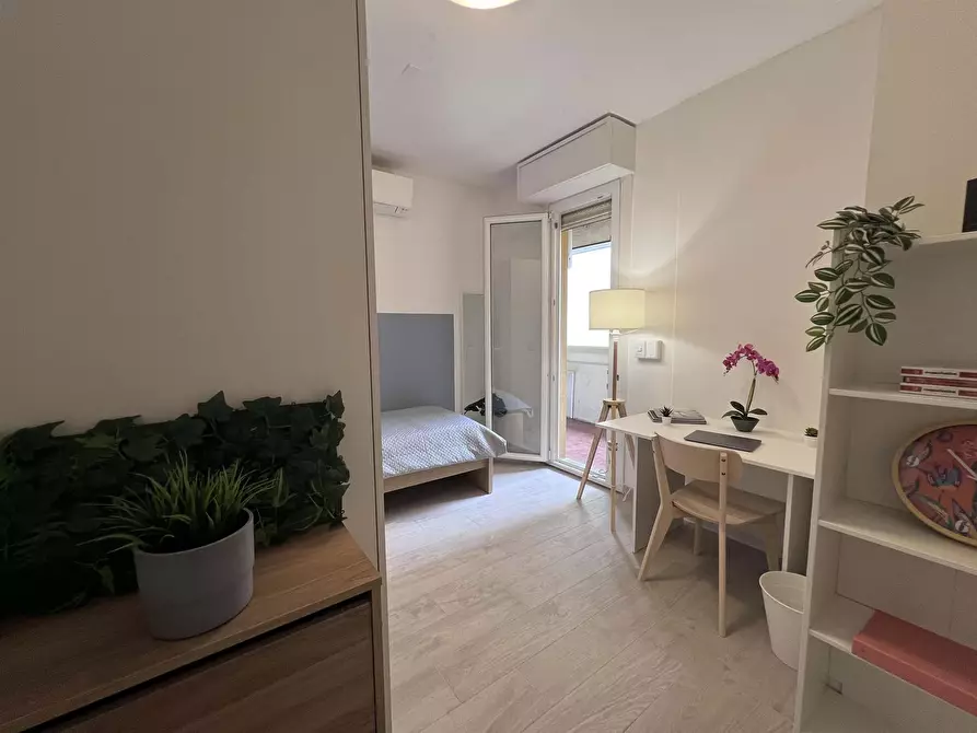 Immagine 15 di Camera in affitto  in Via Genova19 a Bologna