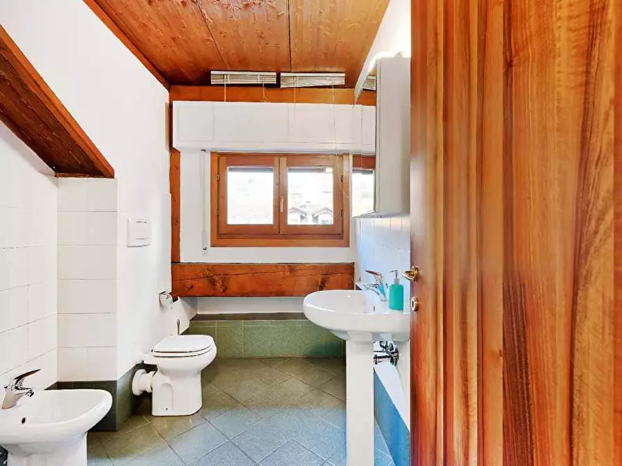 Immagine 2 di Camera in affitto  in Via Jacopo della Quercia11 a Milano