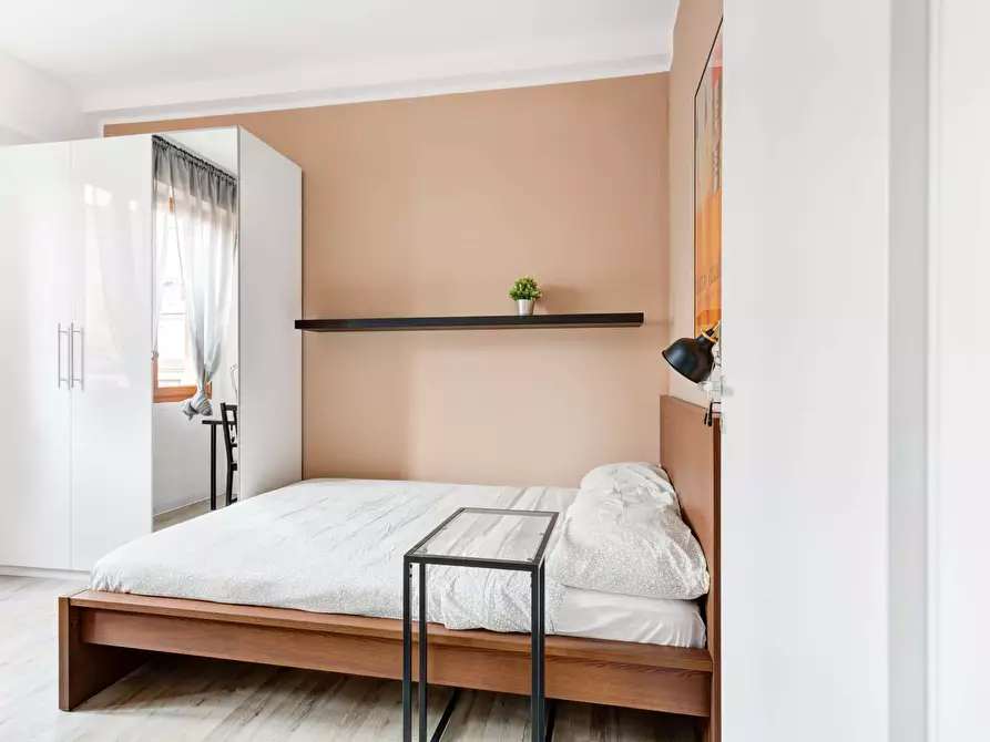 Immagine 2 di Camera in affitto  in Via Stromboli1 a Milano