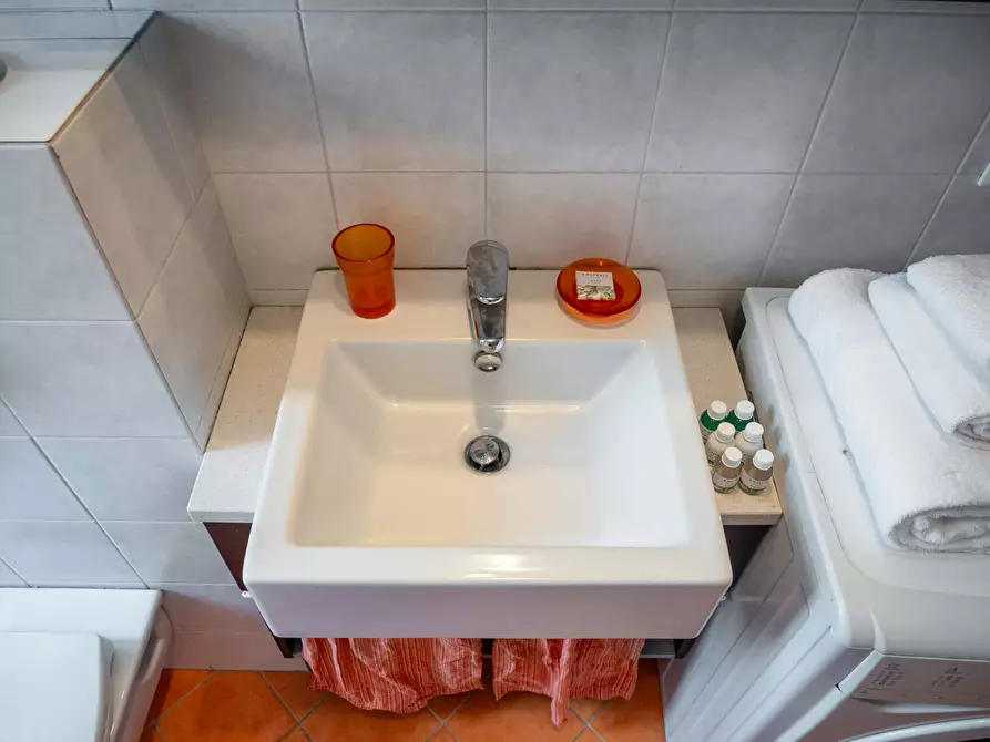 Immagine 49 di Appartamento in affitto  in Via Rembrandt a Milano