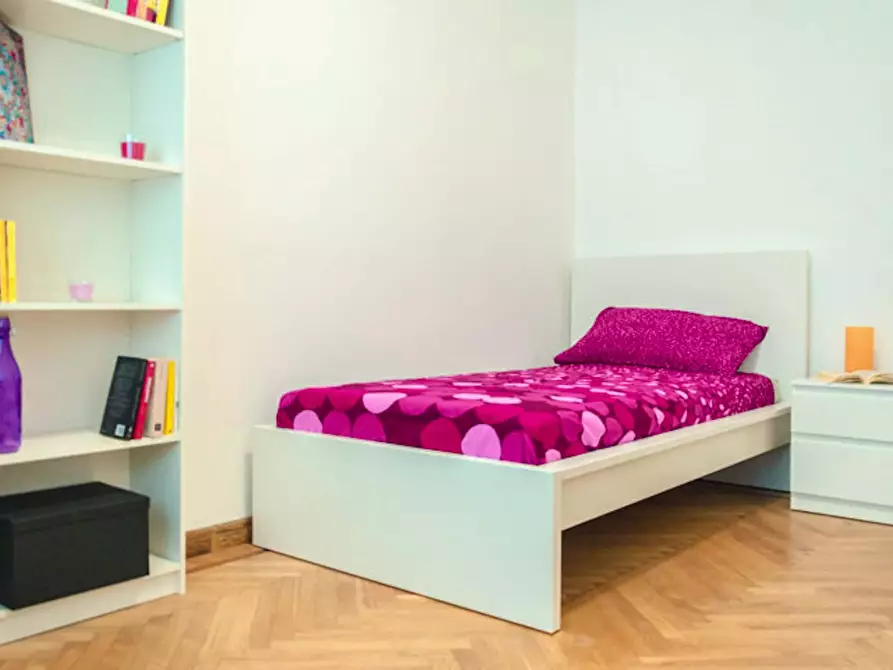 Immagine 2 di Camera in affitto  in Via Sant'Agostino12 a Torino