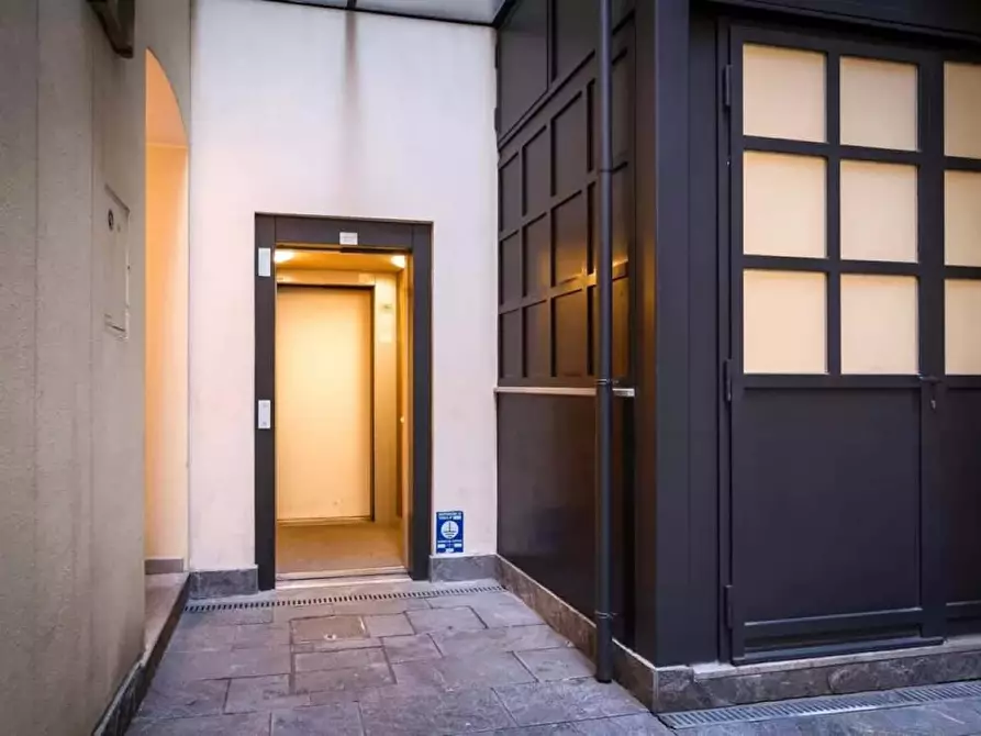 Immagine 21 di Appartamento in affitto  in Via Porta a Como