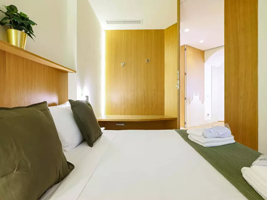 Immagine 10 di Appartamento in affitto  in Via Laghetto3 a Milano