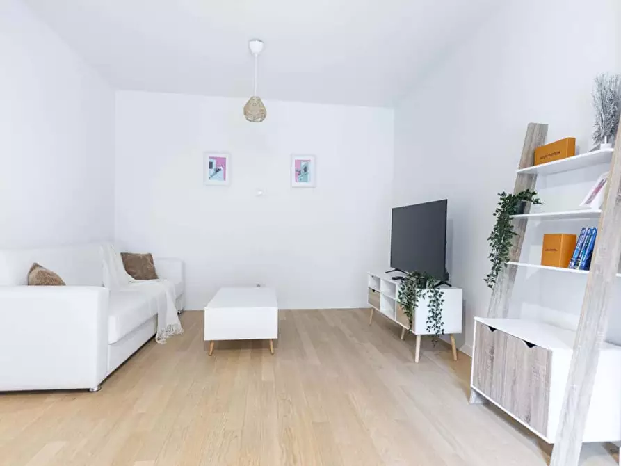 Immagine 17 di Appartamento in affitto  in Via Principe Eugenio3 a Milano