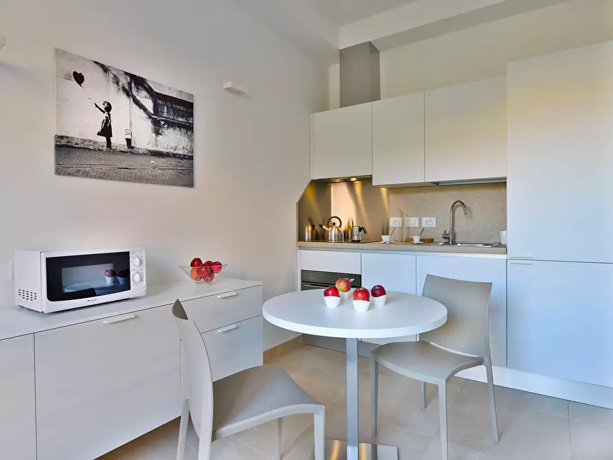 Immagine 5 di Appartamento in affitto  in Galleria del Toro3 a Bologna