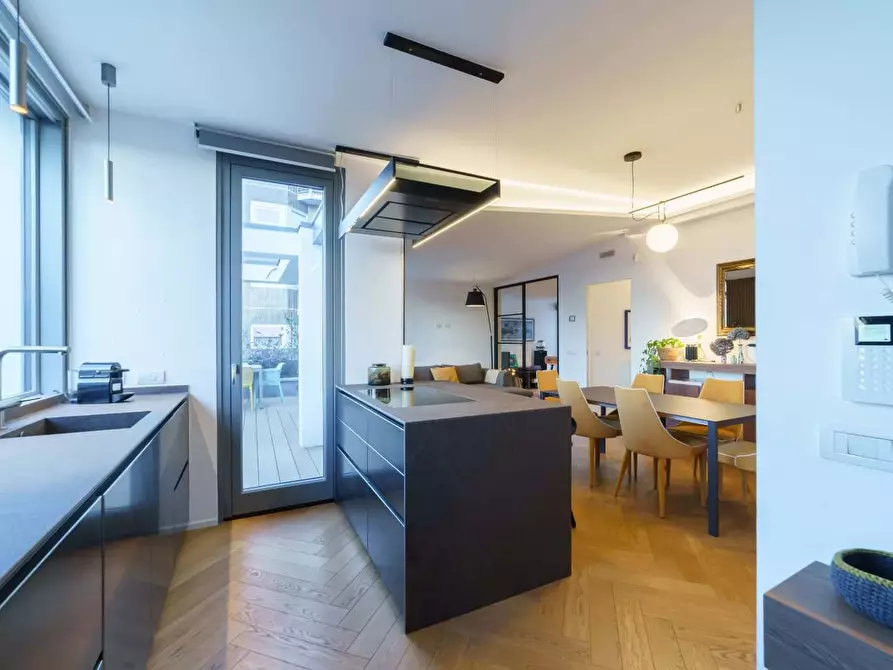 Immagine 1 di Appartamento in affitto  in Viale Francesco Restelli3 a Milano