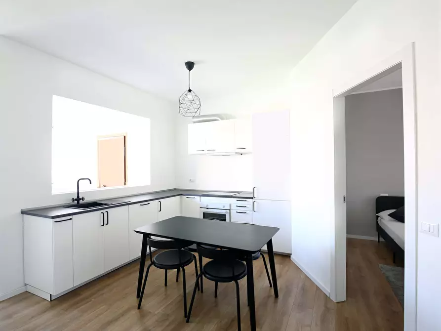 Immagine 16 di Camera in affitto  in Via Benjamin Constant6 a Milano