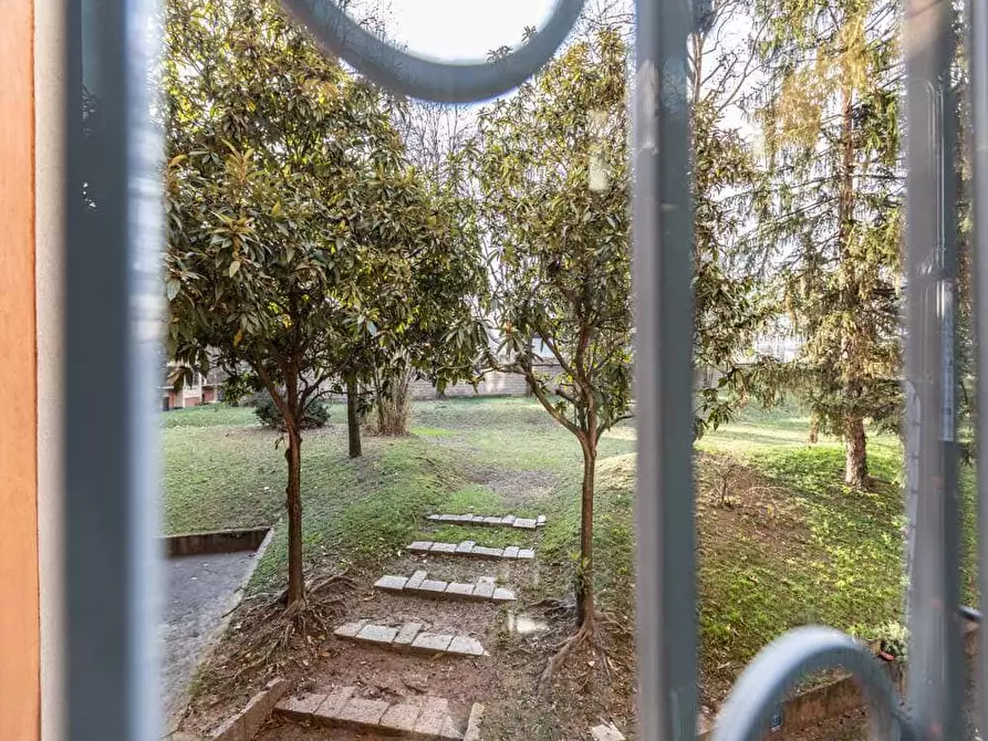 Immagine 24 di Camera in affitto  in Via Carlo Alberto Pisani Dossi49 a Milano