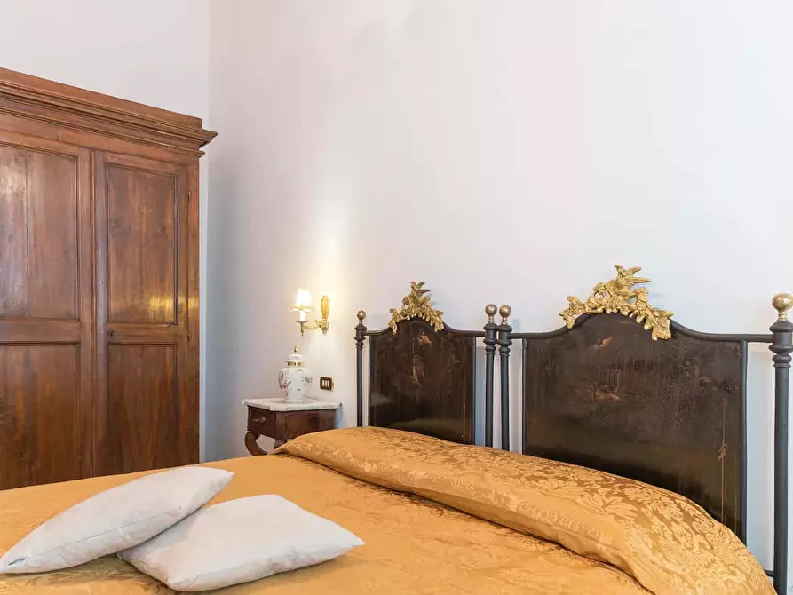 Immagine 18 di Appartamento in affitto  in Via Fillungo1 a Lucca
