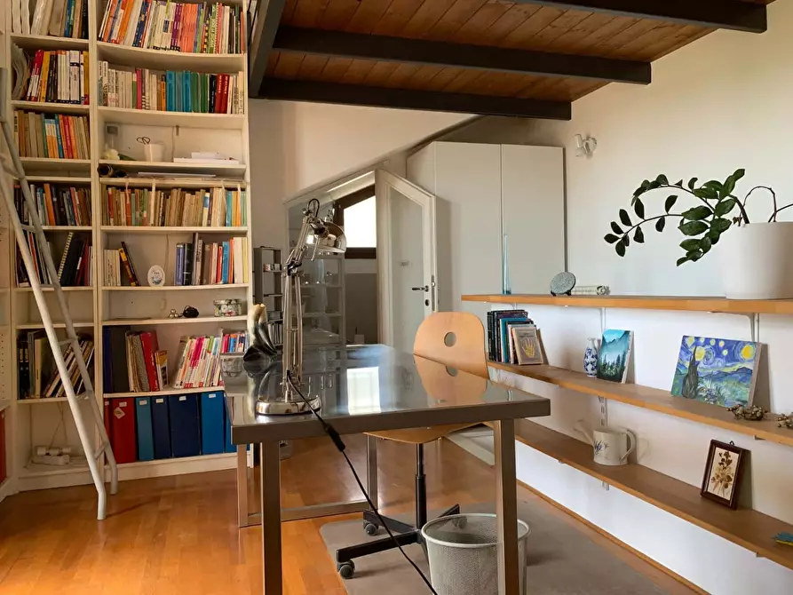 Immagine 32 di Appartamento in affitto  in Via Sisto Scaglia3 a Roma