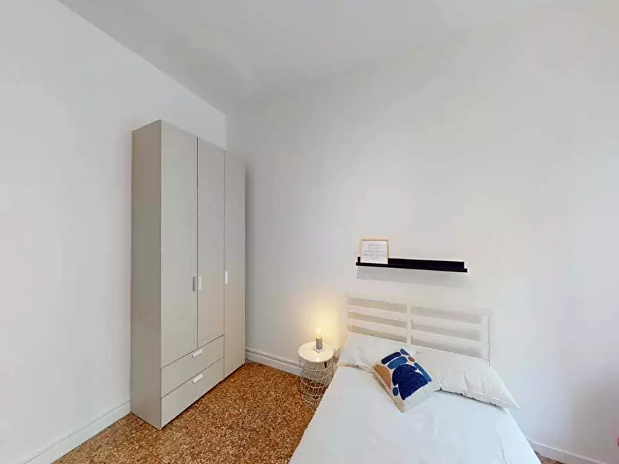 Immagine 6 di Camera in affitto  in Viale Certosa21 a Milano