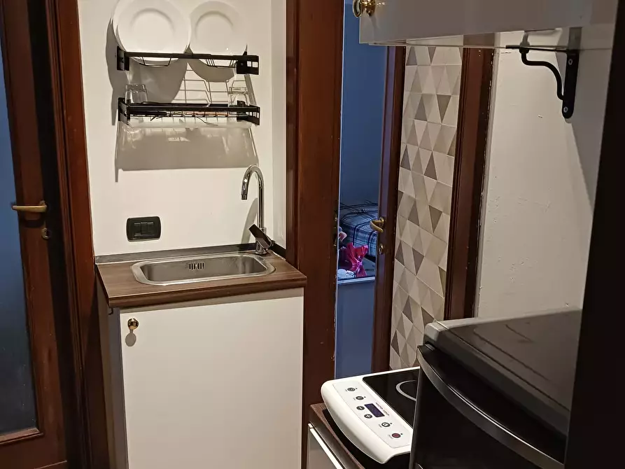 Immagine 21 di Appartamento in affitto  in Via dei Piatti8 a Milano