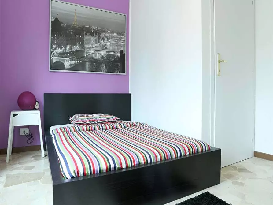 Immagine 3 di Camera in affitto  in Via Salvatore Barzilai14 a Milano